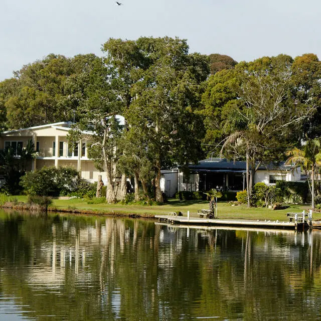 Houses on Natuna Ave and along Budgewoi Creek